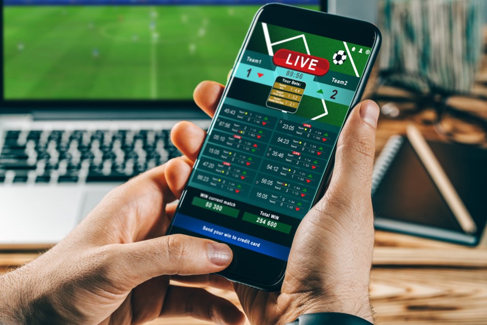 How to play poker tournaments 6